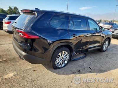 Trzecie zdjęcie samochodu z tyłu: 2026 TOYOTA GRAND HIGHLANDER PLATINUM VIN:5TDAAAB50TS121192 - miniatura