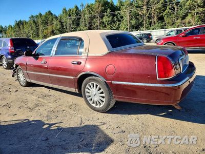 Drugie zdjęcie samochodu z przodu: 2004 LINCOLN TOWN CAR EXECUTIVE VIN:1LNHM81W54Y614022 - miniatura