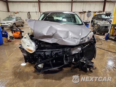 Piąte zdjęcie samochodu w środku: 2014 FORD FOCUS TITANIUM VIN:1FADP3N2XEL316185 - miniatura