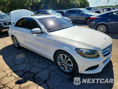 Czwarte zdjęcie samochodu z boku: 2018 MERCEDES-BENZ C 300 VIN:55SWF4JB1JU256407 - miniatura