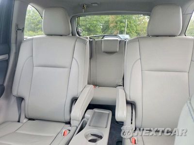 Zdjęcie 10 z 13 samochodu: 2019 TOYOTA HIGHLANDER XLE VIN:5TDKZRFH1KS553644 - miniatura
