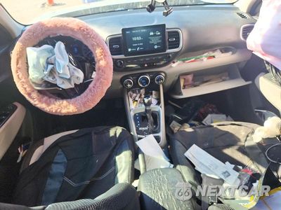 Zdjęcie 8 z 12 samochodu: 2020 HYUNDAI VENUE SEL VIN:KMHRC8A33LU015106 - miniatura