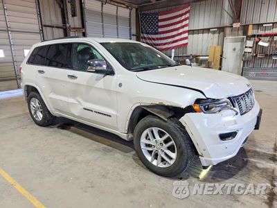 Czwarte zdjęcie samochodu z boku: 2018 JEEP GRAND CHEROKEE OVERLAND VIN:1C4RJFCT0JC179802 - miniatura