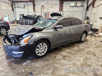 2015 NISSAN ALTIMA 2.5 S 1N4AL3AP8FN885610 - główne zdjęcie licytacji z USA - miniatura
