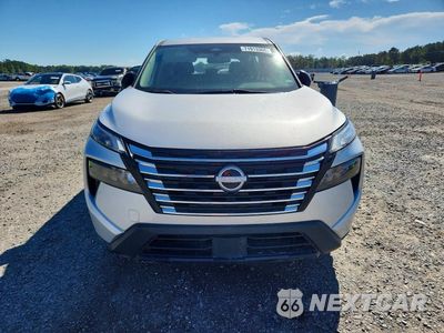 Piąte zdjęcie samochodu w środku: 2024 NISSAN ROGUE S VIN:5N1BT3AA4RC712415 - miniatura