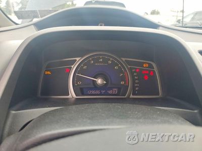 Zdjęcie 9 z 13 samochodu: 2007 HONDA CIVIC LX VIN:1HGFA165X7L117160 - miniatura
