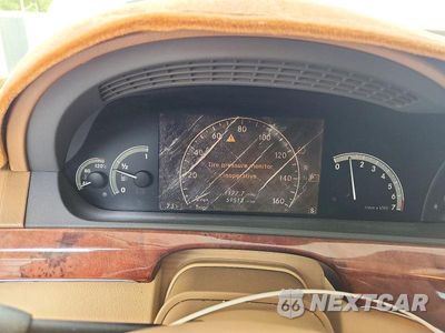 Zdjęcie 9 z 12 samochodu: 2007 MERCEDES-BENZ S 550 VIN:WDDNG71X17A144740 - miniatura
