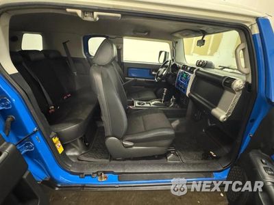 Zdjęcie 6 z 10 samochodu: 2007 TOYOTA FJ CRUISER BASE VIN:JTEBU11F970046809 - miniatura