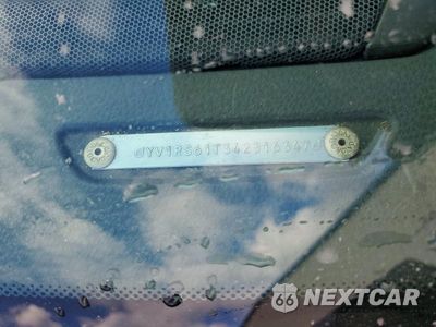 Zdjęcie 12 z 12 samochodu: 2004 VOLVO S60 VIN:YV1RS61T342316347 - miniatura