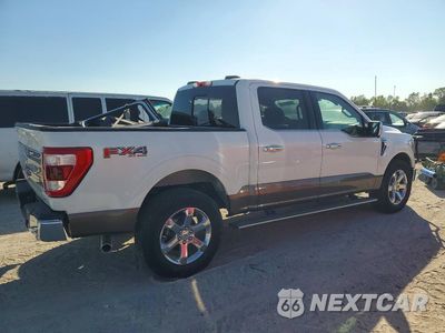 Trzecie zdjęcie samochodu z tyłu: 2023 FORD F150 SUPERCREW VIN:1FTFW1E86PFA43391 - miniatura