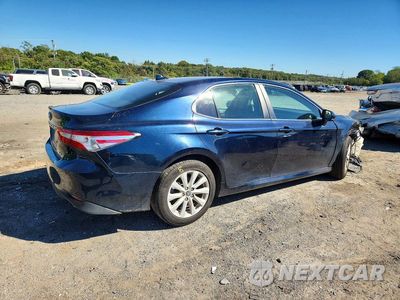 Trzecie zdjęcie samochodu z tyłu: 2020 TOYOTA CAMRY LE VIN:4T1C11AK4LU992314 - miniatura