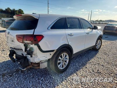 Trzecie zdjęcie samochodu z tyłu: 2019 KIA SORENTO LX VIN:5XYPG4A30KG514227 - miniatura