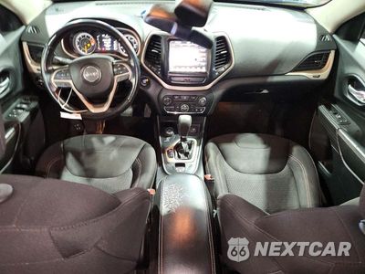 Zdjęcie 8 z 14 samochodu: 2016 JEEP CHEROKEE LATITUDE VIN:1C4PJMCB7GW305549 - miniatura