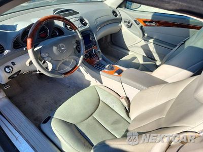 Zdjęcie 8 z 12 samochodu: 2005 MERCEDES-BENZ SL 500 VIN:WDBSK75F05F093436 - miniatura
