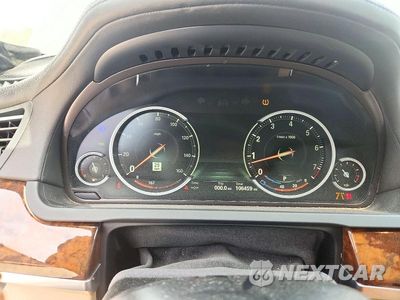Zdjęcie 9 z 12 samochodu: 2015 BMW 750 LI VIN:WBAYE8C58FD781665 - miniatura