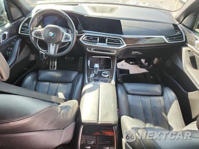 Zdjęcie 8 z 13 samochodu: 2019 BMW X5 XDRIVE50I VIN:5UXJU2C51KLB15527 - miniatura
