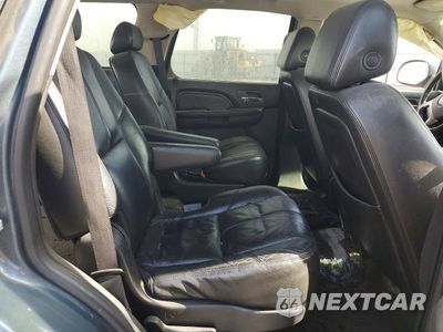 Zdjęcie 11 z 13 samochodu: 2008 GMC YUKON DENALI VIN:1GKFK63888J177690 - miniatura
