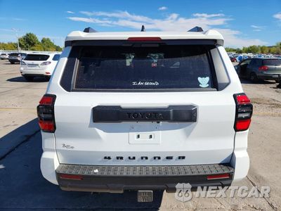 Zdjęcie 6 z 14 samochodu: 2026 TOYOTA 4RUNNER SR5 VIN:JTEVA5BR2T5117657 - miniatura