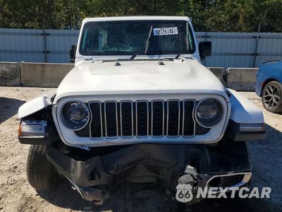 Piąte zdjęcie samochodu w środku: 2026 JEEP WRANGLER SAHARA VIN:1C4PJXEN3TW262749 - miniatura