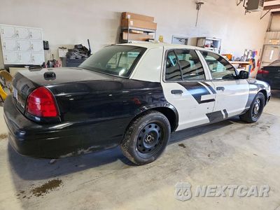 Trzecie zdjęcie samochodu z tyłu: 2010 FORD CROWN VICTORIA POLICE INTERCEPTOR VIN:2FABP7BVXAX102212 - miniatura