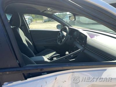 Piąte zdjęcie samochodu w środku: 2026 HYUNDAI ELANTRA SEL SPORT VIN:KMHLM4DG5TU195893 - miniatura