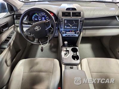 Zdjęcie 8 z 13 samochodu: 2013 TOYOTA CAMRY HYBRID XLE VIN:4T1BD1FK3DU066046 - miniatura