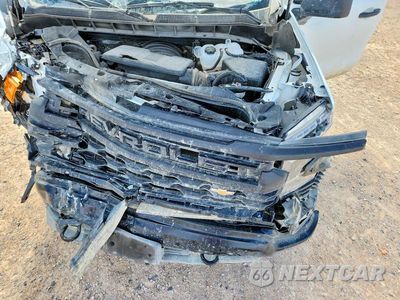 Zdjęcie 11 z 12 samochodu: 2026 CHEVROLET SILVERADO K1500 VIN:3GCUKAED2TG373909 - miniatura