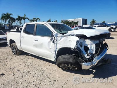 Czwarte zdjęcie samochodu z boku: 2023 CHEVROLET SILVERADO K1500 LT VIN:1GCUDDE83PZ287125 - miniatura