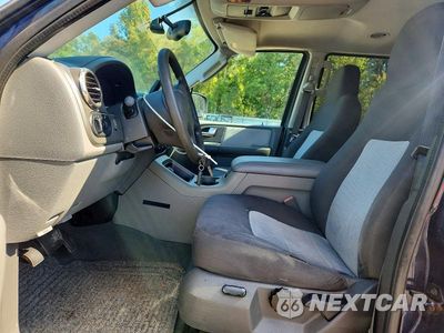 Zdjęcie 7 z 13 samochodu: 2004 FORD EXPEDITION XLT VIN:1FMPU15L64LB30148 - miniatura
