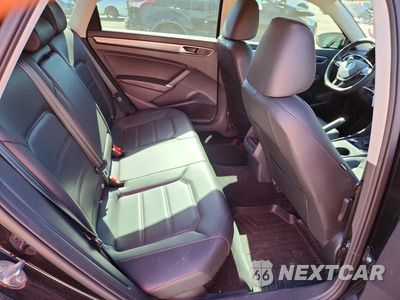 Zdjęcie 10 z 12 samochodu: 2018 VOLKSWAGEN PASSAT S VIN:1VWAA7A31JC025053 - miniatura