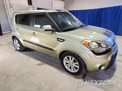 Czwarte zdjęcie samochodu z boku: 2012 KIA SOUL BASE VIN:KNDJT2A55C7358952 - miniatura