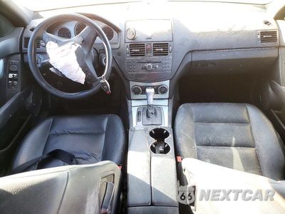 Zdjęcie 8 z 12 samochodu: 2008 MERCEDES-BENZ C 300 VIN:WDDGF54X48F033325 - miniatura