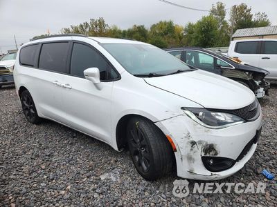Czwarte zdjęcie samochodu z boku: 2019 CHRYSLER PACIFICA LIMITED VIN:2C4RC1GG6KR749059 - miniatura