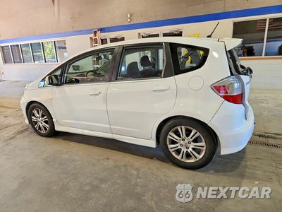 Drugie zdjęcie samochodu z przodu: 2009 HONDA FIT VIN:JHMGE88449S015011 - miniatura