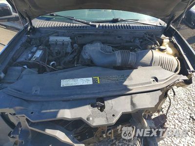 Zdjęcie 12 z 14 samochodu: 2005 LINCOLN NAVIGATOR VIN:5LMFU28535LJ10162 - miniatura