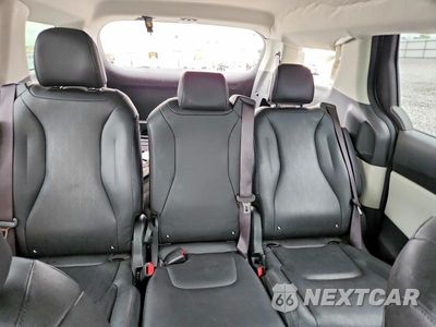 Zdjęcie 10 z 13 samochodu: 2023 KIA CARNIVAL LX VIN:KNDNB4H36P6255166 - miniatura