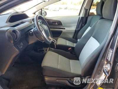 Zdjęcie 7 z 12 samochodu: 2014 TOYOTA PRIUS C TWO VIN:JTDKDTB36E1570575 - miniatura