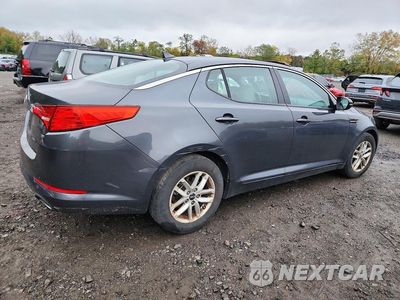 Trzecie zdjęcie samochodu z tyłu: 2011 KIA OPTIMA LX VIN:KNAGM4A7XB5168933 - miniatura
