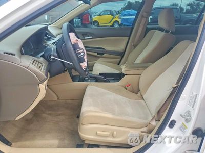 Zdjęcie 7 z 13 samochodu: 2010 HONDA ACCORD LXP VIN:1HGCP2F49AA134467 - miniatura