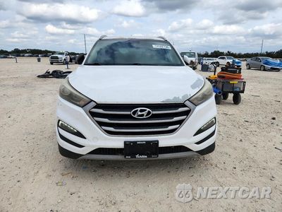 Piąte zdjęcie samochodu w środku: 2017 HYUNDAI TUCSON ECO VIN:KM8J33A25HU354853 - miniatura