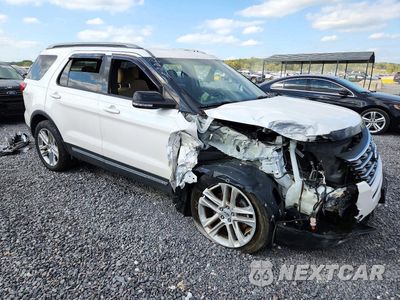 Czwarte zdjęcie samochodu z boku: 2017 FORD EXPLORER XLT VIN:1FM5K8D84HGC45428 - miniatura