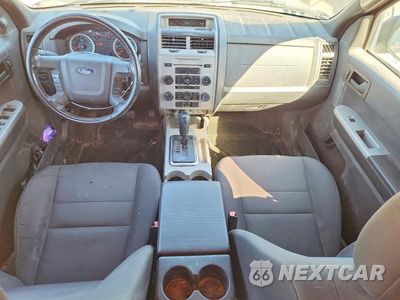 Zdjęcie 8 z 12 samochodu: 2012 FORD ESCAPE XLT VIN:1FMCU9DGXCKB81318 - miniatura