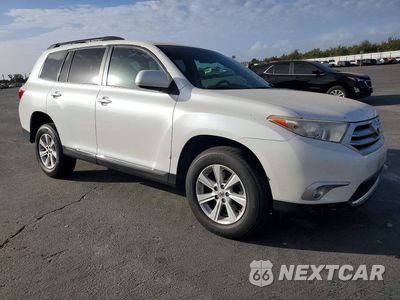 Czwarte zdjęcie samochodu z boku: 2012 TOYOTA HIGHLANDER BASE VIN:5TDZA3EH7CS019490 - miniatura