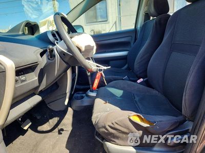 Zdjęcie 7 z 14 samochodu: 2004 SCION XA BASE VIN:JTKKT624640069339 - miniatura
