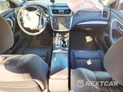 Zdjęcie 8 z 12 samochodu: 2017 NISSAN ALTIMA 2.5 SR VIN:1N4AL3AP3HC488398 - miniatura