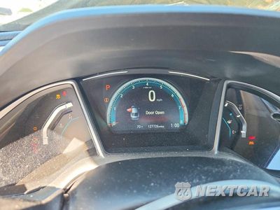 Zdjęcie 9 z 12 samochodu: 2018 HONDA CIVIC EX VIN:JHMFC1F30JX007062 - miniatura