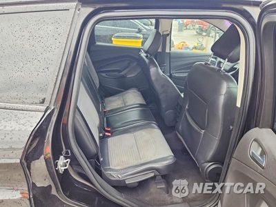 Zdjęcie 10 z 12 samochodu: 2019 FORD ESCAPE SE VIN:1FMCU9GD7KUA28285 - miniatura