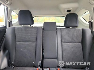 Zdjęcie 10 z 13 samochodu: 2017 TOYOTA RAV4 LE VIN:JTMBFREV3HJ169144 - miniatura