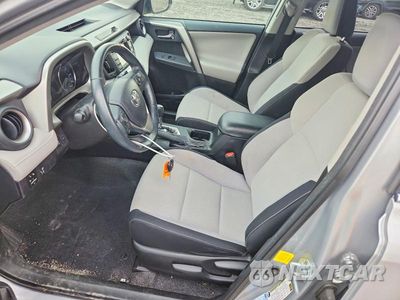 Zdjęcie 7 z 13 samochodu: 2016 TOYOTA RAV4 XLE VIN:2T3RFREV4GW458984 - miniatura