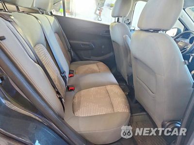 Zdjęcie 10 z 12 samochodu: 2017 CHEVROLET SONIC LS VIN:1G1JB5SH2H4178004 - miniatura